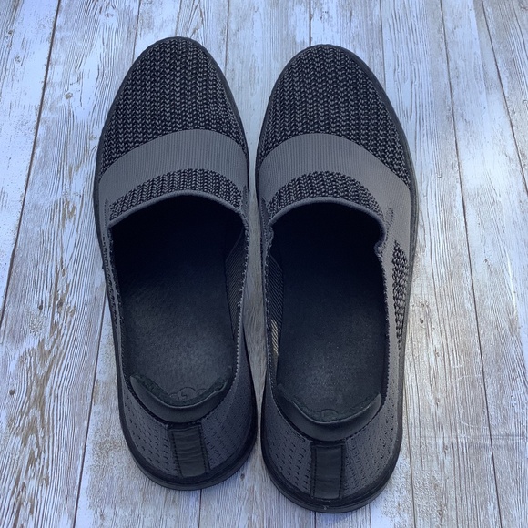 UGG Women's Sammy Slip On Black Gray Knit Hyper Weave Casual Sneakers Size 9.5 - Picture 12 of 13